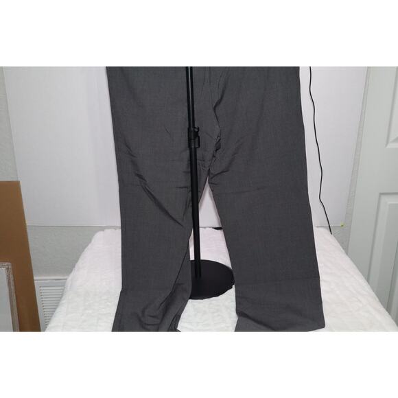 Time and Tru Women's Pull On Pants With Pockets, 31" and 29" Inseams - Picture 6 of 8